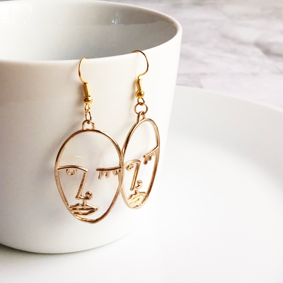 Jewelry - NEW Human Face Earrings (gold color)